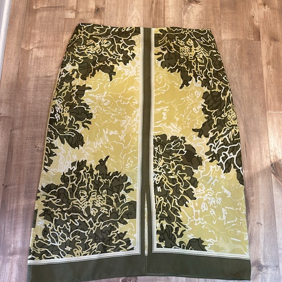 Banana Republic Silk Midi Skirt - Picture 2 of 3